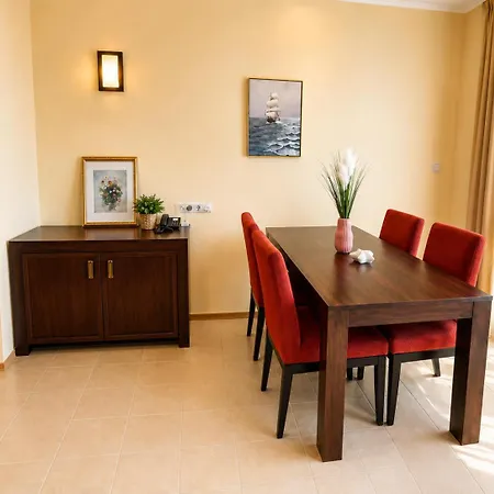 Sunset Resort- First Line & Pool - Private Ap Pomorie